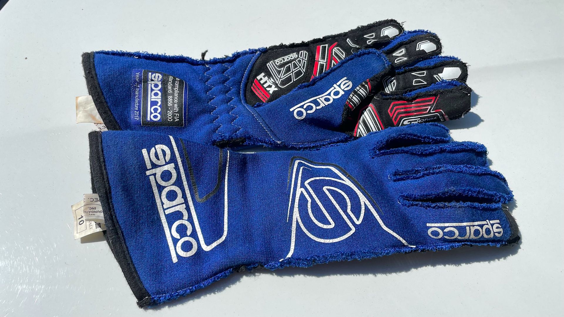 Best Driving Gloves: Combining Function and Fashion