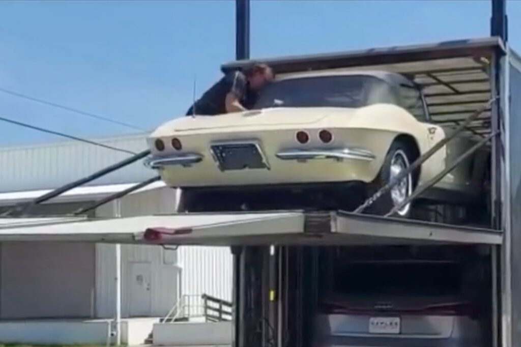 Watch A Classic Chevy Corvette Get Wrecked Rolling Off A Car Carrier