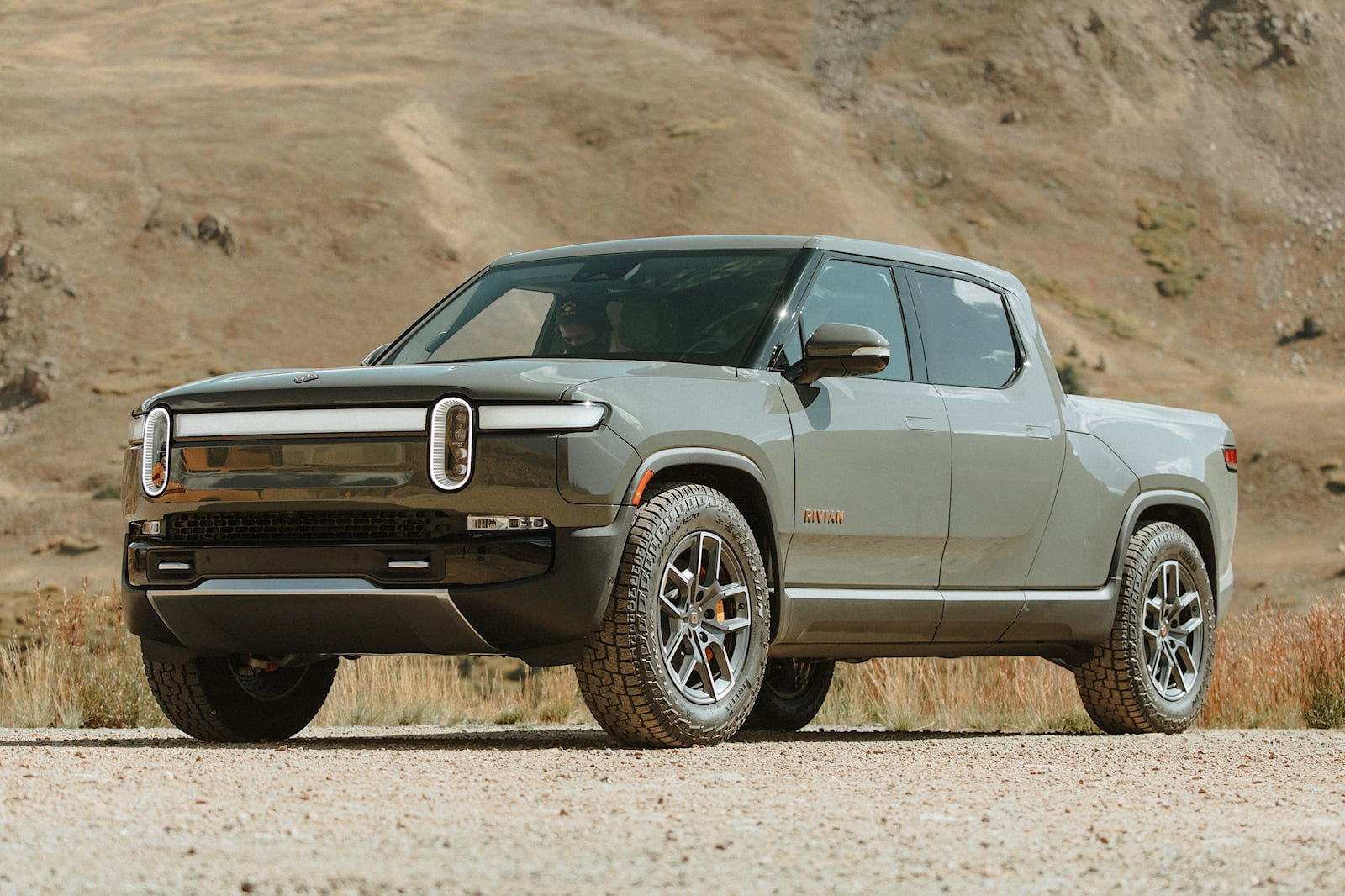 Rivian Has New Max Pack Ranges And Performance Dual Motor R1T Configuration