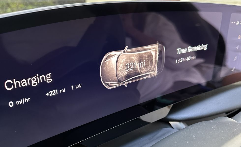 lucid air dashboard range display