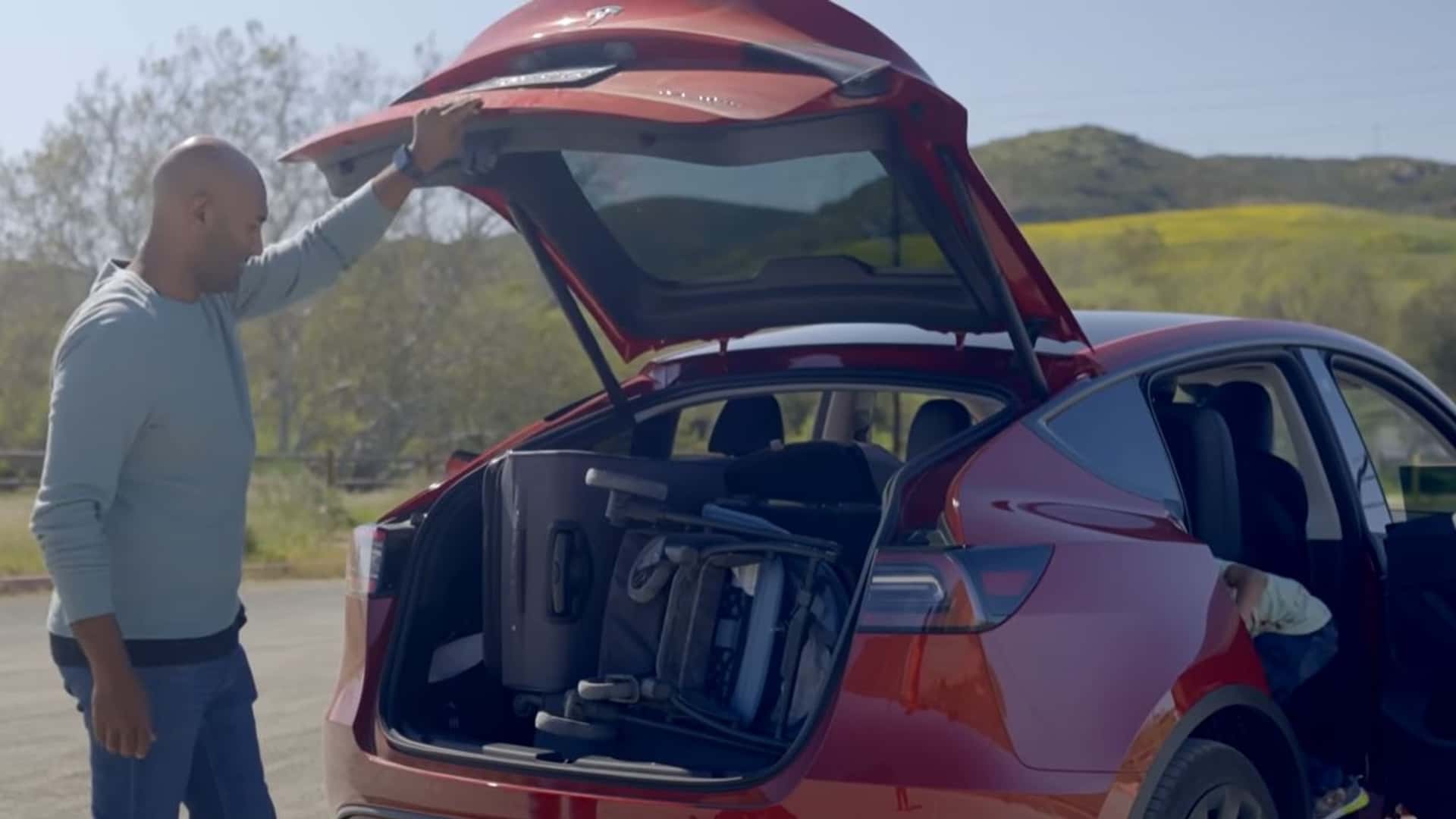 3-Row Tesla Model Y Might Be Most Underrated EV, Says Reviewer/Owner