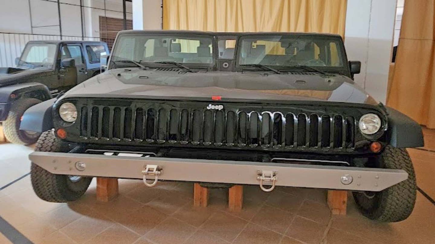 This Double Wide Jeep Wrangler Is Real and Actually Drives