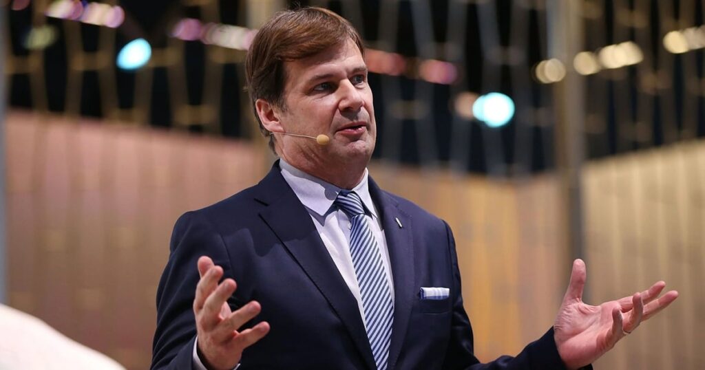 ‘Alarmed' lawmaker questions Ford CEO Jim Farley on deal with China's CATL