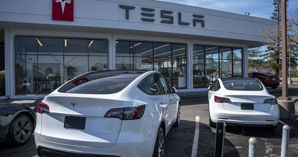 Tesla profits, gross margin fall in Q1