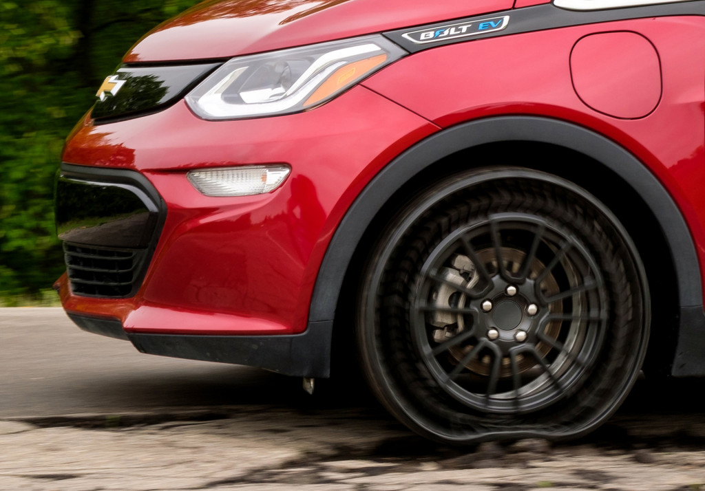 Chevrolet Bolt EV fitted with prototype airless tires from Michelin