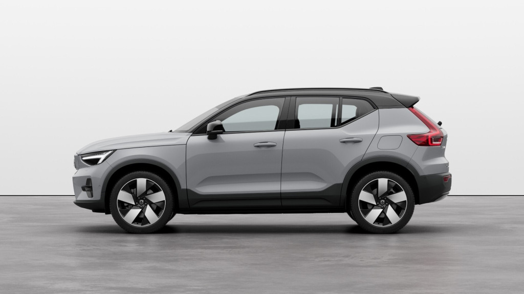 Revamped 2023 Volvo XC40 Recharge (international spec)