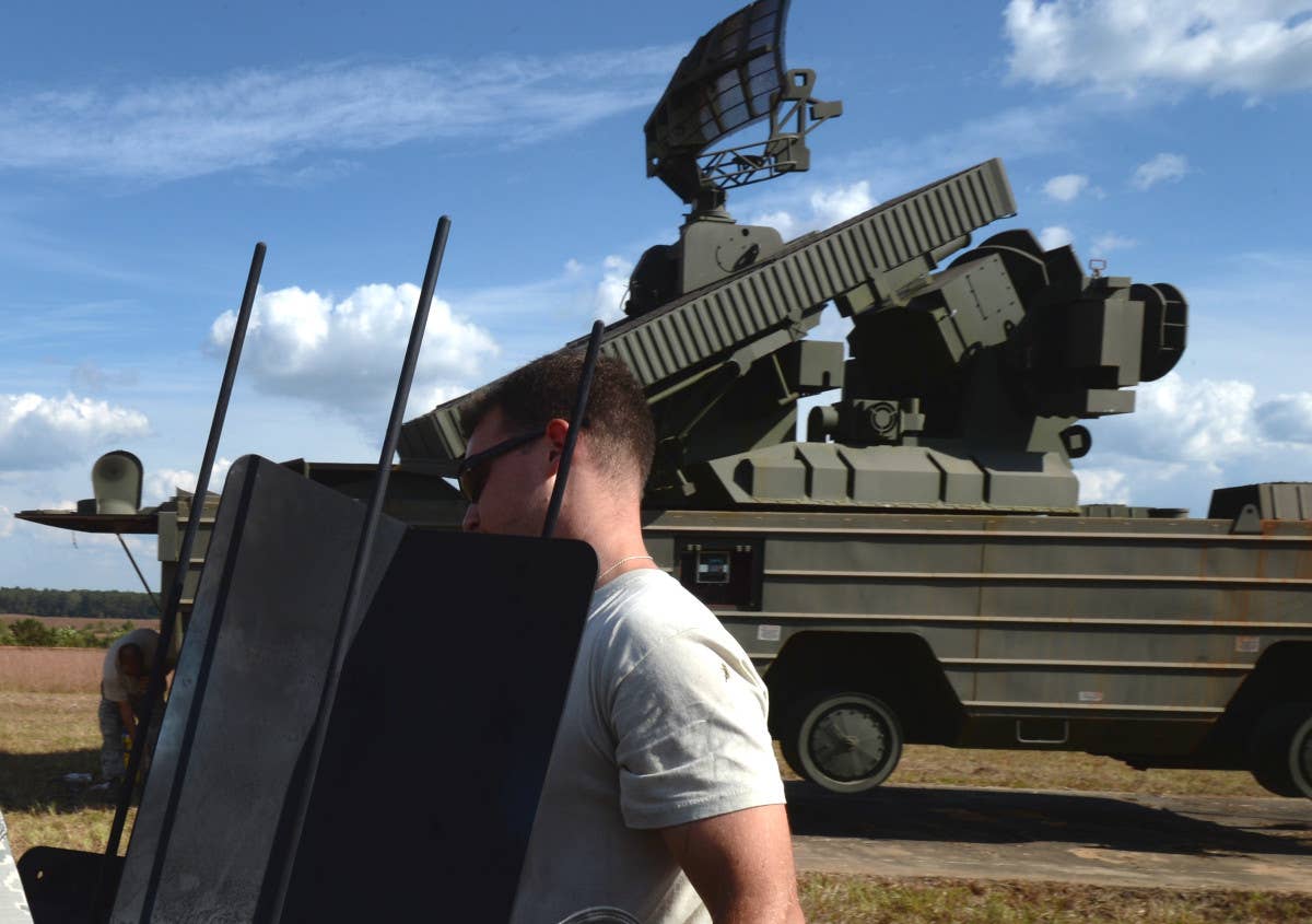 The Odd Case Of ‘Russian Air Defense Vehicles’ Showing Up On A Train In Ohio