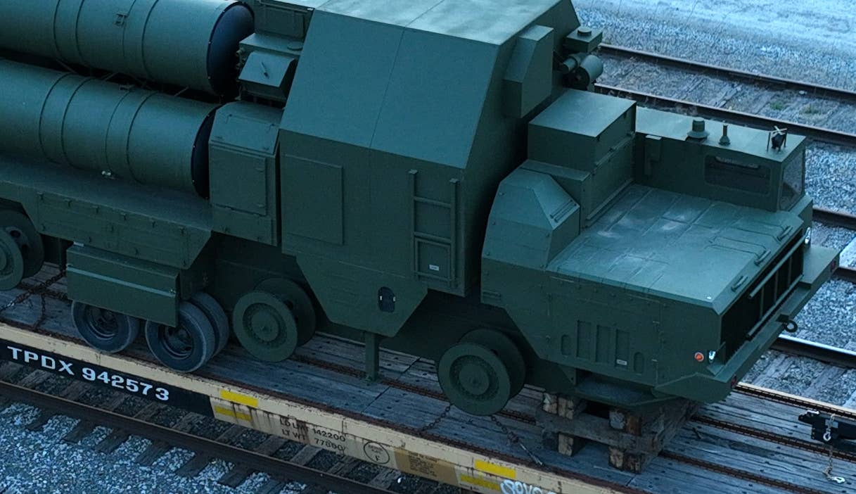 The Odd Case Of ‘Russian Air Defense Vehicles’ Showing Up On A Train In Ohio