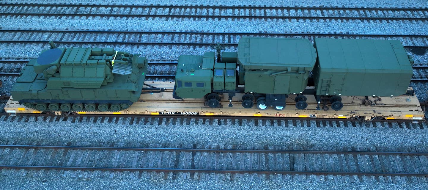 The Odd Case Of ‘Russian Air Defense Vehicles’ Showing Up On A Train In Ohio