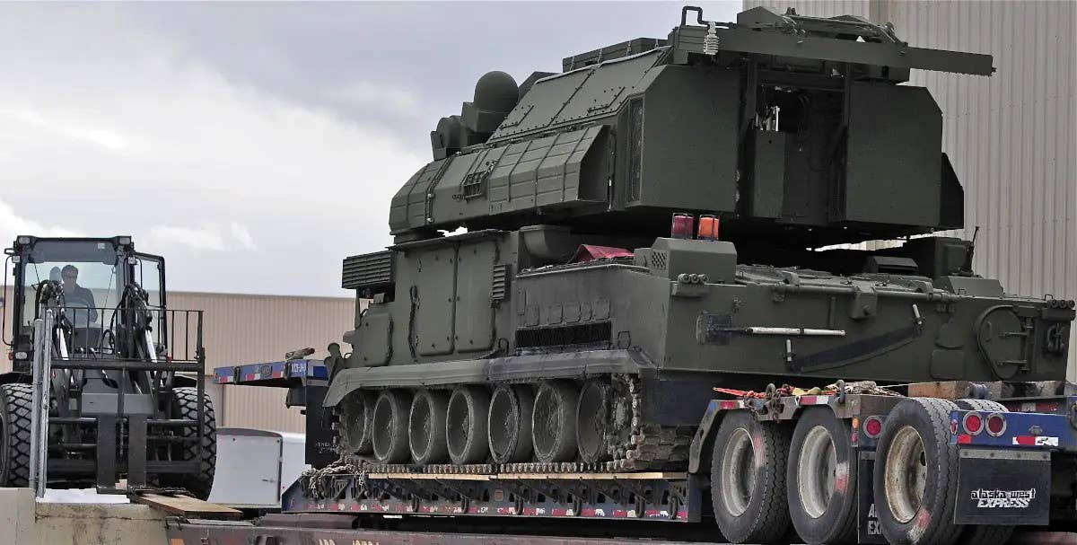 The Odd Case Of ‘Russian Air Defense Vehicles’ Showing Up On A Train In Ohio