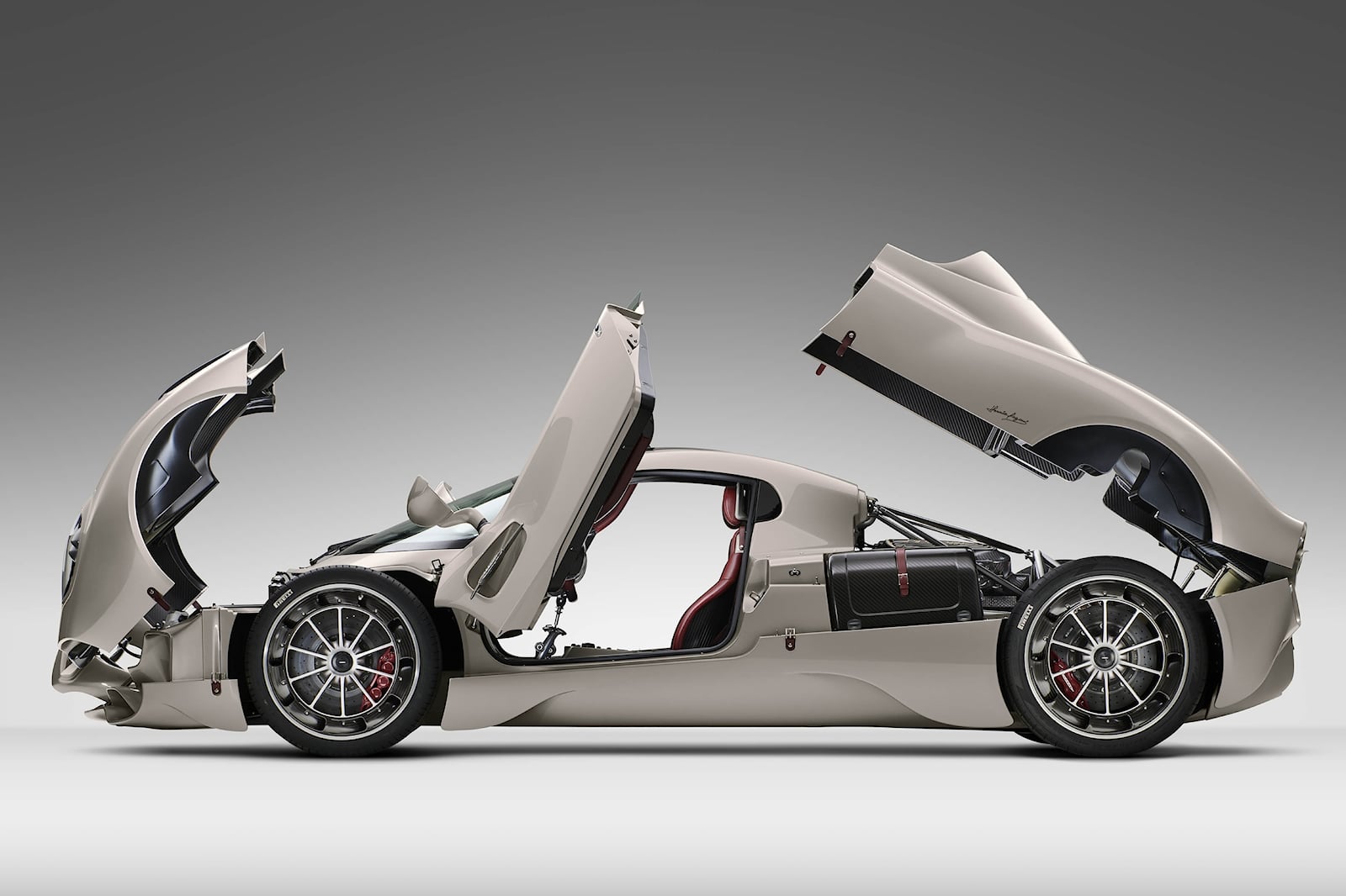 Pagani Still Thinks Electric Supercars Are Too Heavy