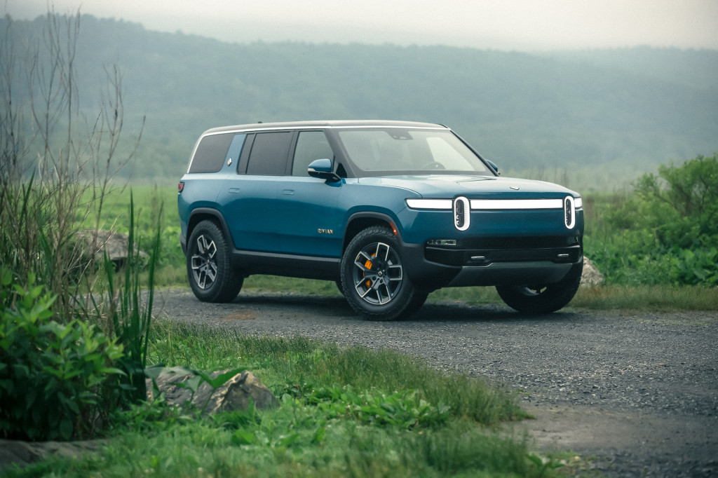 2023 Rivian R1S