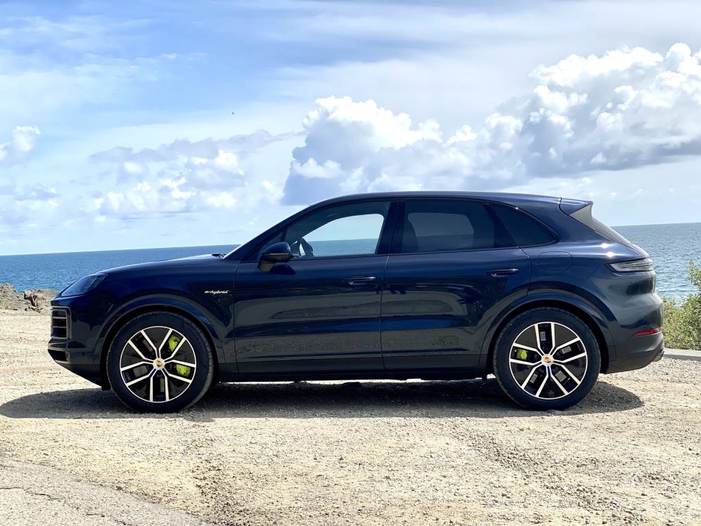 2024 Porsche Cayenne E-Hybrid