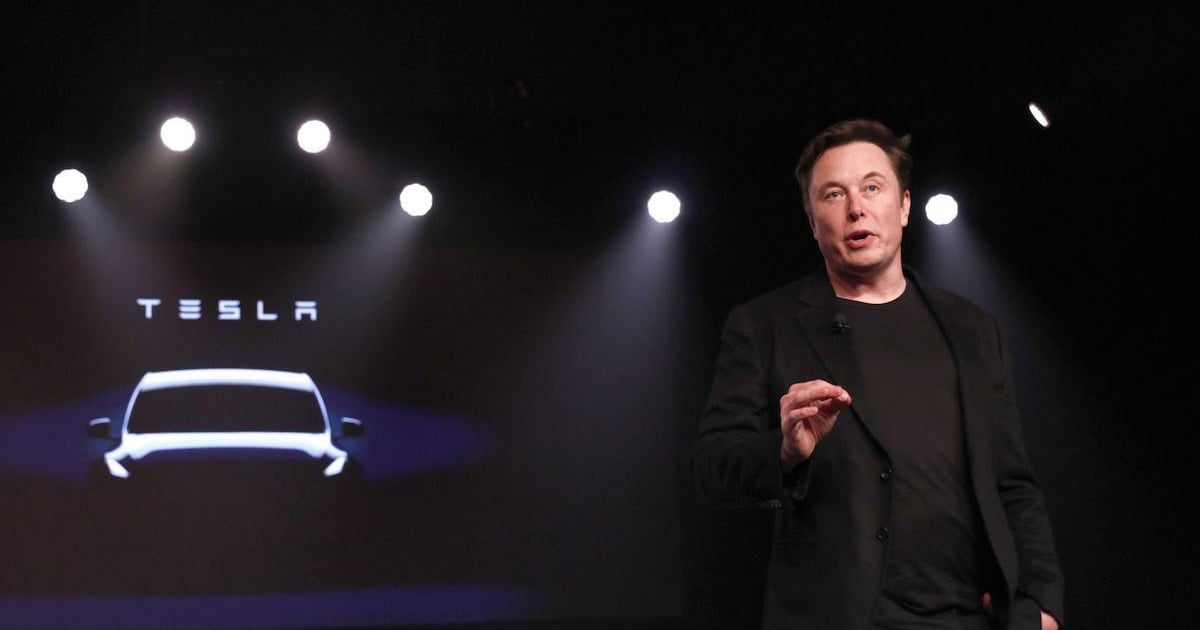 Elon Musk warns of tough economy, says Tesla not immune