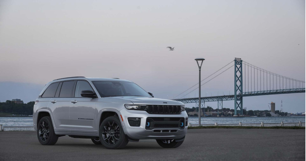 2023 Jeep Grand Cherokee 4xe 30th Anniversary Edition