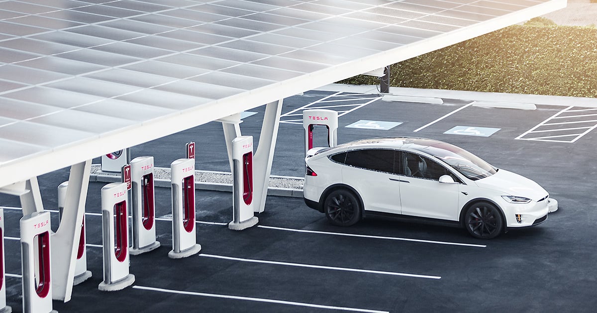 Tesla to give GM vehicles access to Superchargers