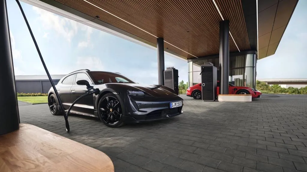 Porsche Charging Lounge, Germany