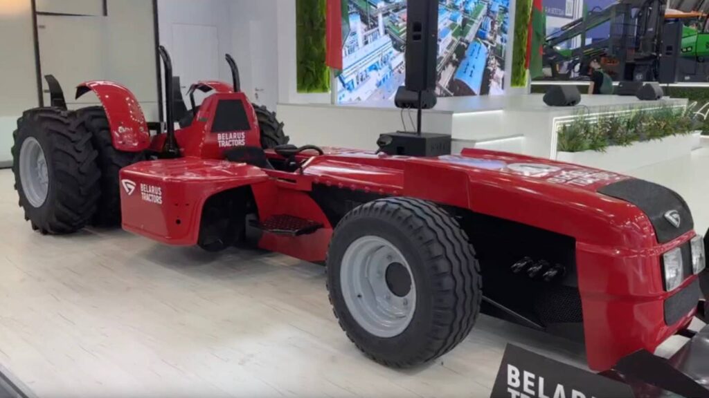 A ‘Formula 1’ Car Made From Tractor Parts Is Proof F1 Needs a Mudding Race