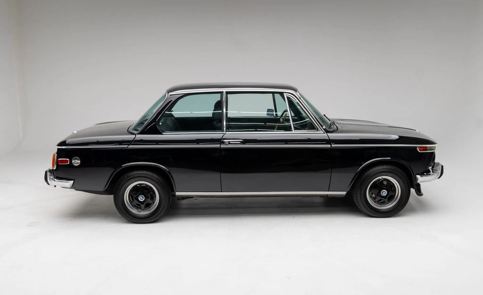 1974 bmw 2002tii 5speed side profile