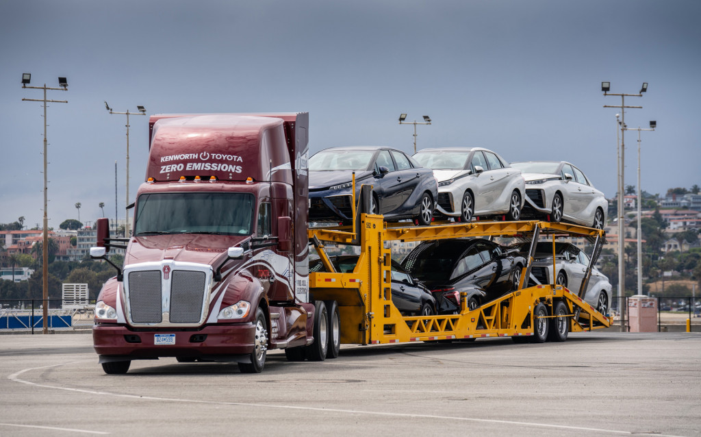 2019 Kenworth Toyota T680 FCET class 8 semi-trailer truck