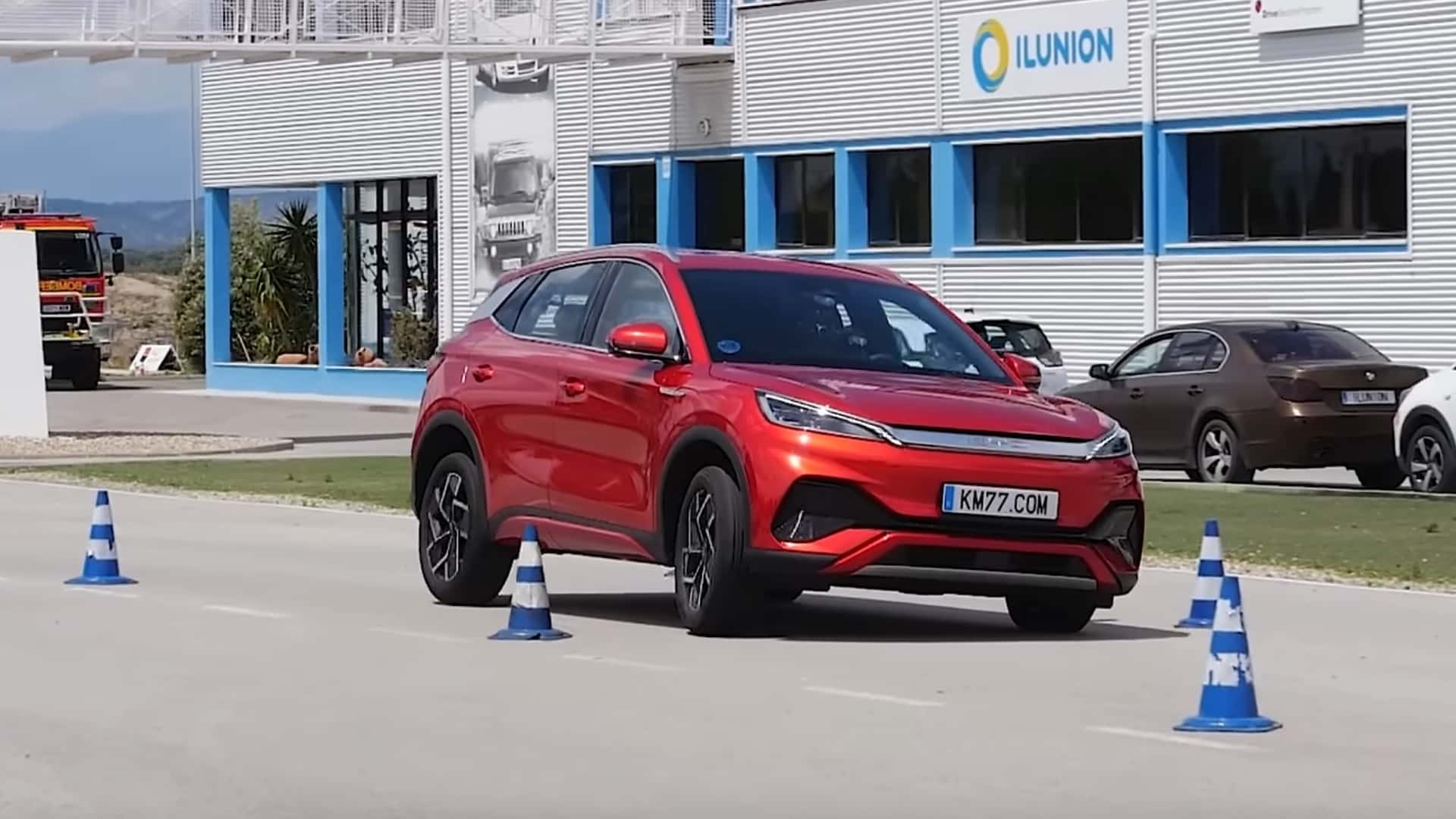 Watch The Chinese BYD Atto 3 Conduct European Moose Tests