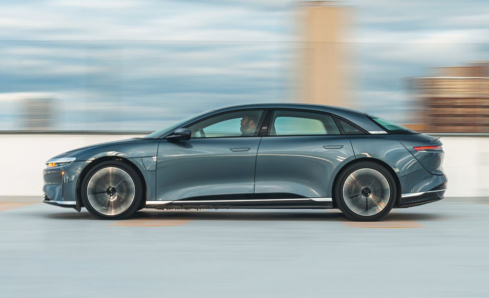 2023 lucid air pure awd