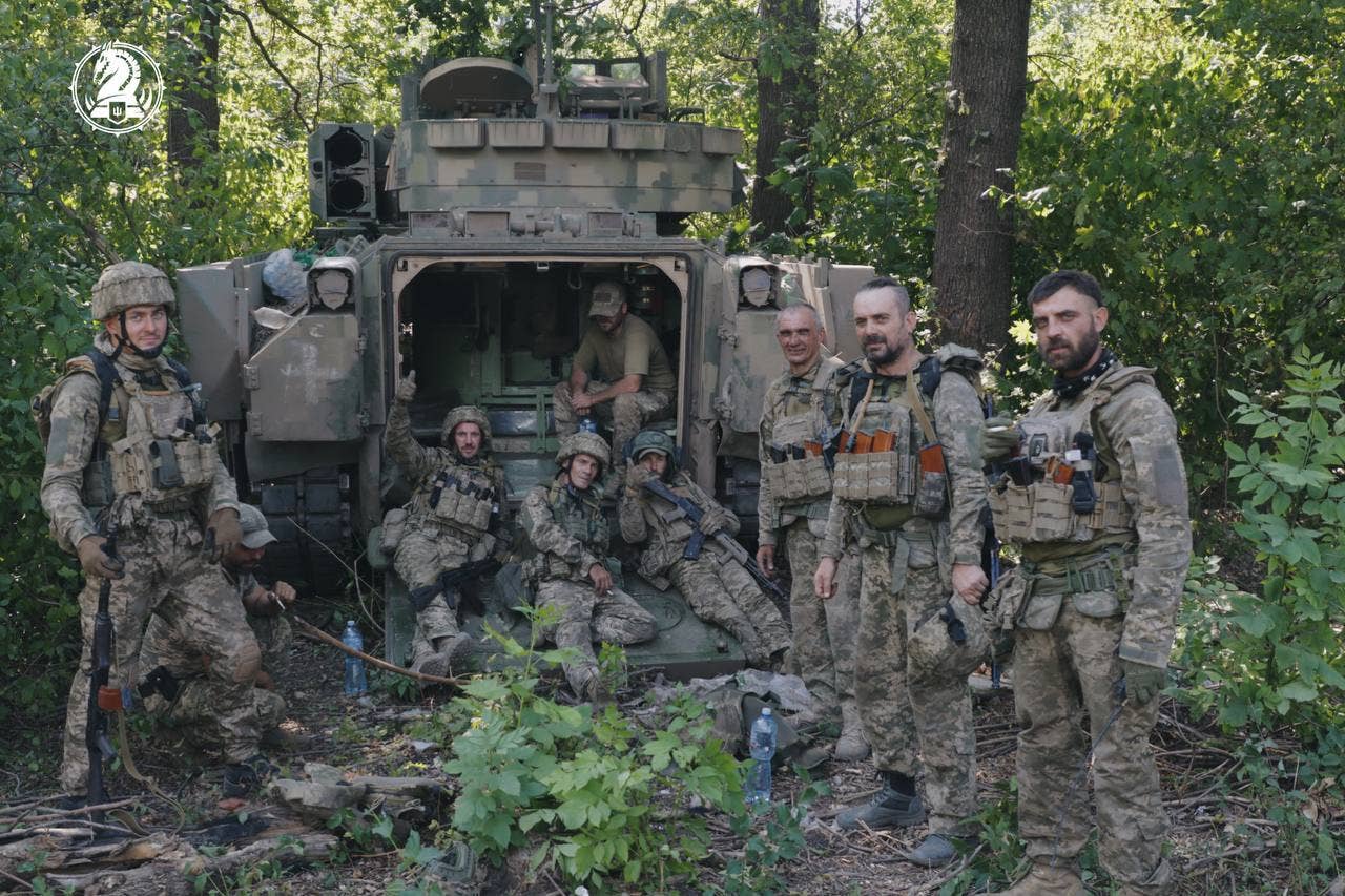 Soldiers of the 47th Separate Mechanized Brigade rescued civilians from Robotyne, (47th Separate Mechanized Brigade photo)