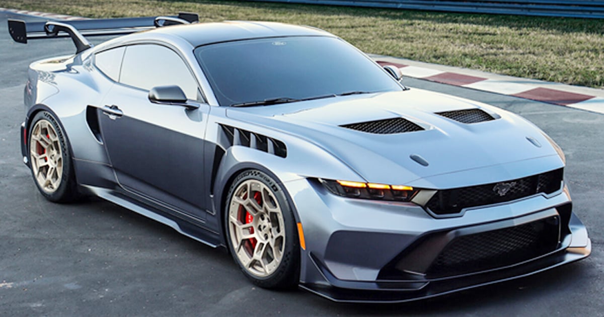 Ford says 800-hp GTD to be most powerful road Mustang ever