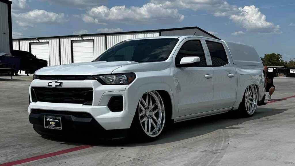 Bagged 2023 Chevy Colorado on 24s Goes Harder Than It Should