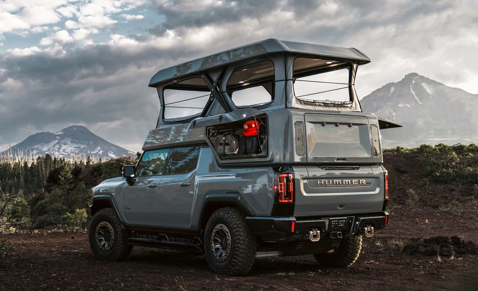 gmc hummer ev sut with earthcruiser upftit rear