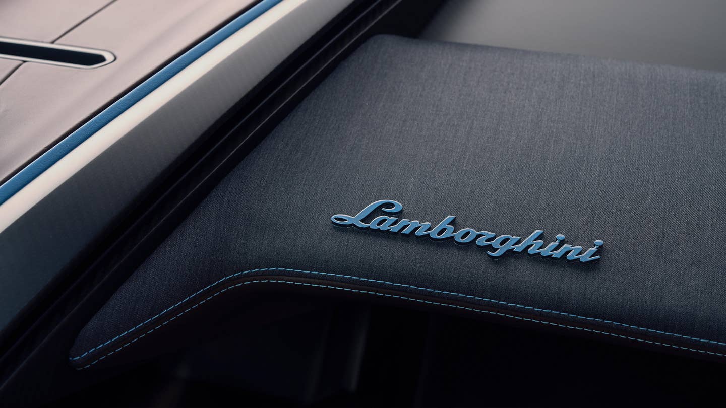 <em>Lamborghini</em>