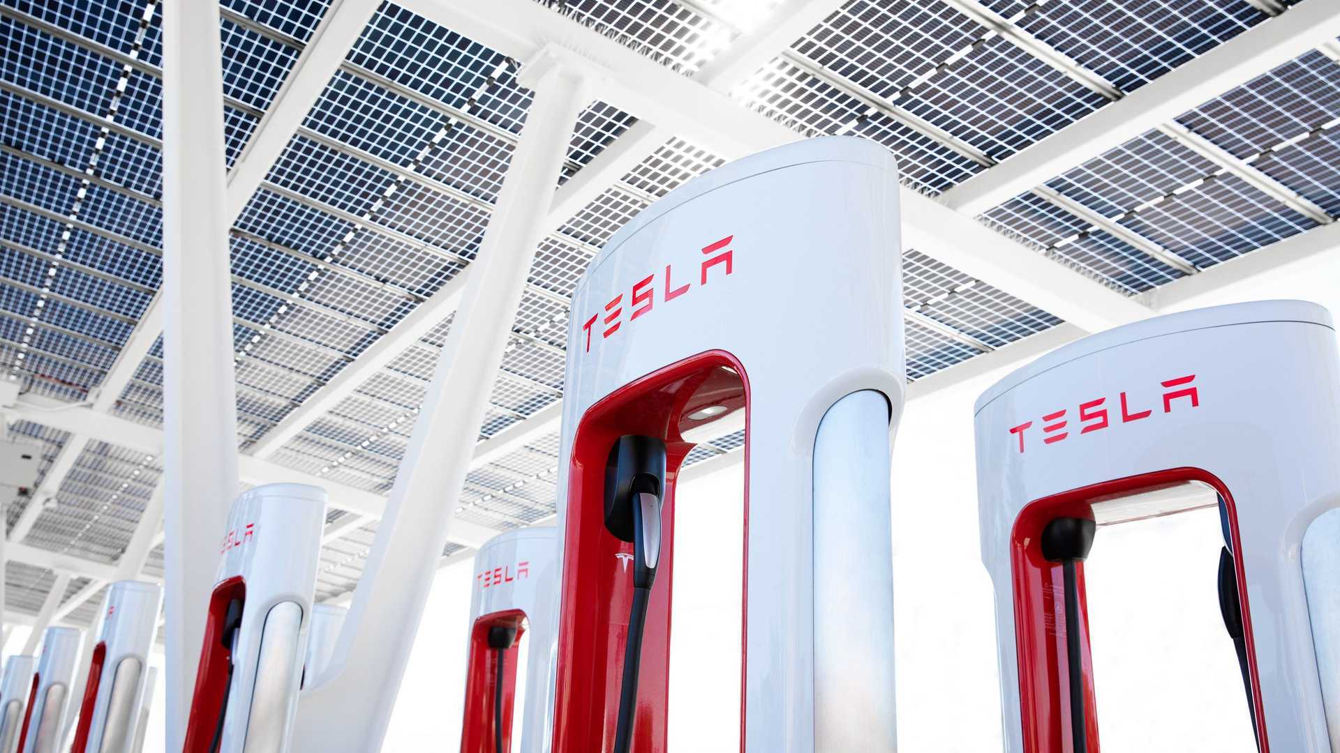 Tesla Supercharger Network To Become A Multi-Billion Dollar Business: Analyst