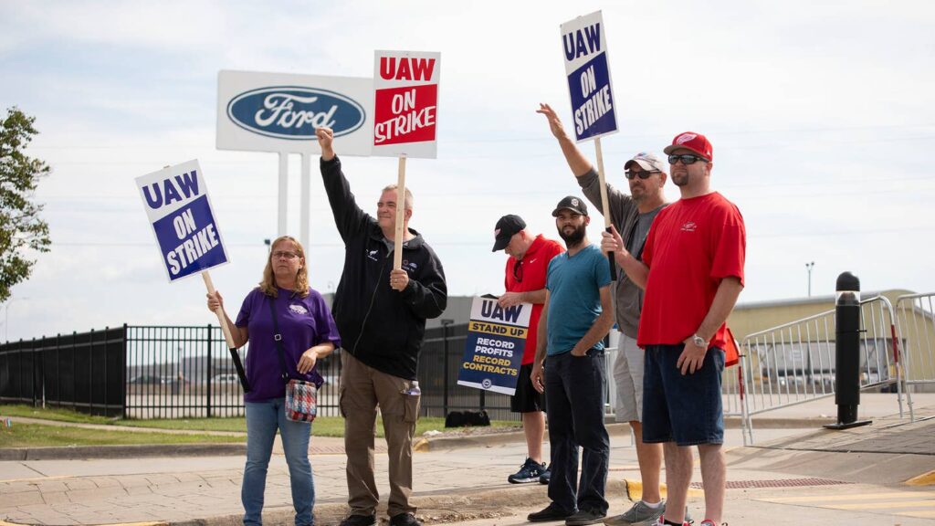 UAW Strike Expansion Seems Inevitable as Automakers Begin Layoffs