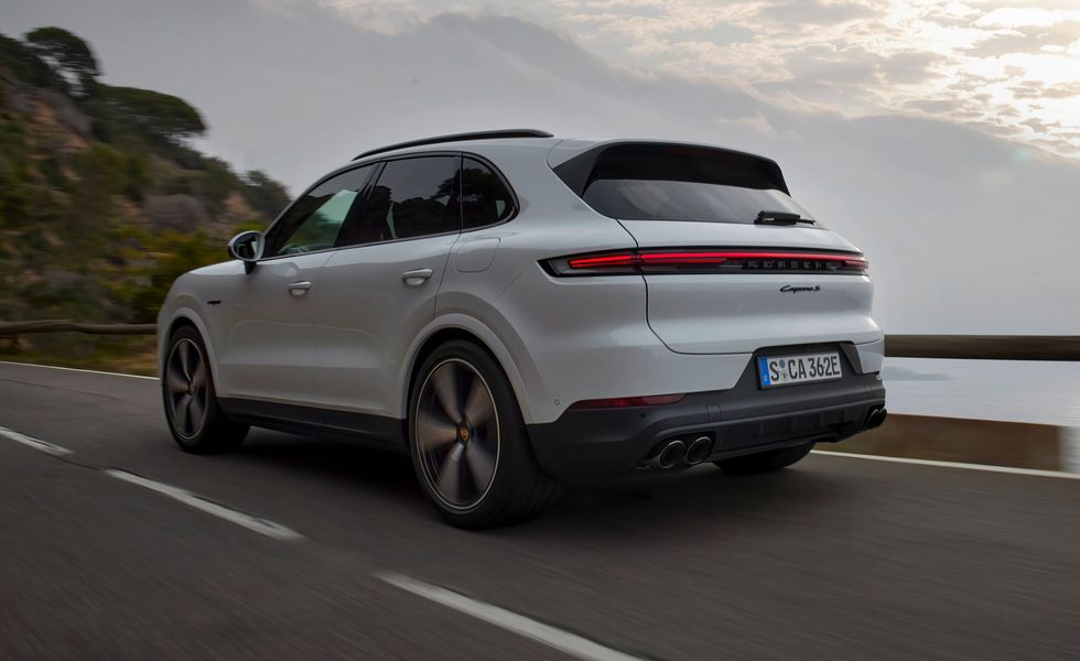 2024 porsche cayenne s e hybrid