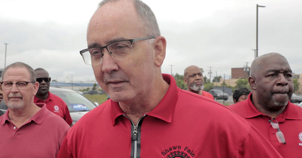 UAW talks degrade as deadline nears