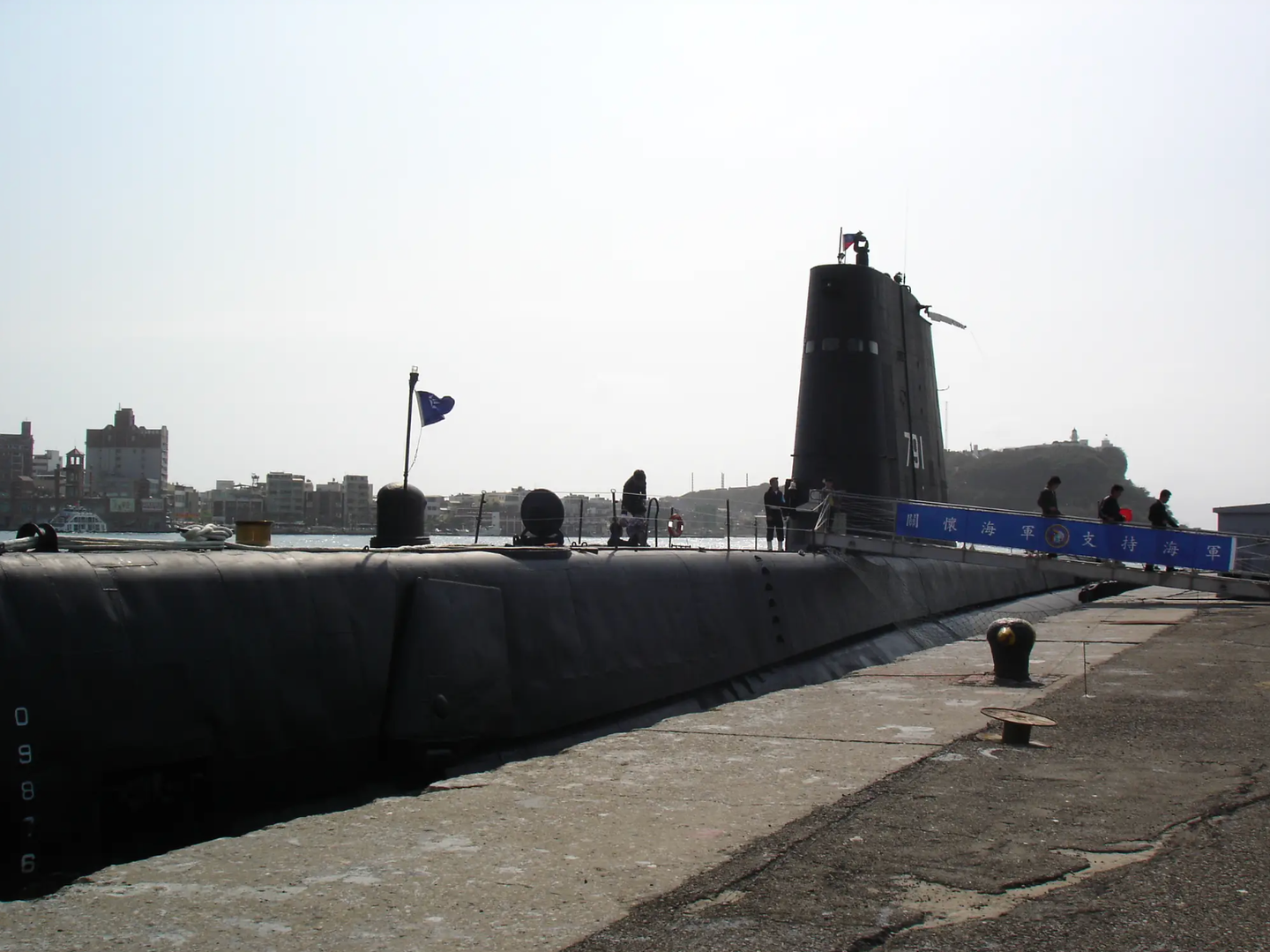 <em>Hai Shih </em>is the former USS <em>Cutlass</em>, a <em>Tench</em> class submarine that was originally launched in November 1944. <em>CPJ2028/WIKIMEDIA COMMONS</em>