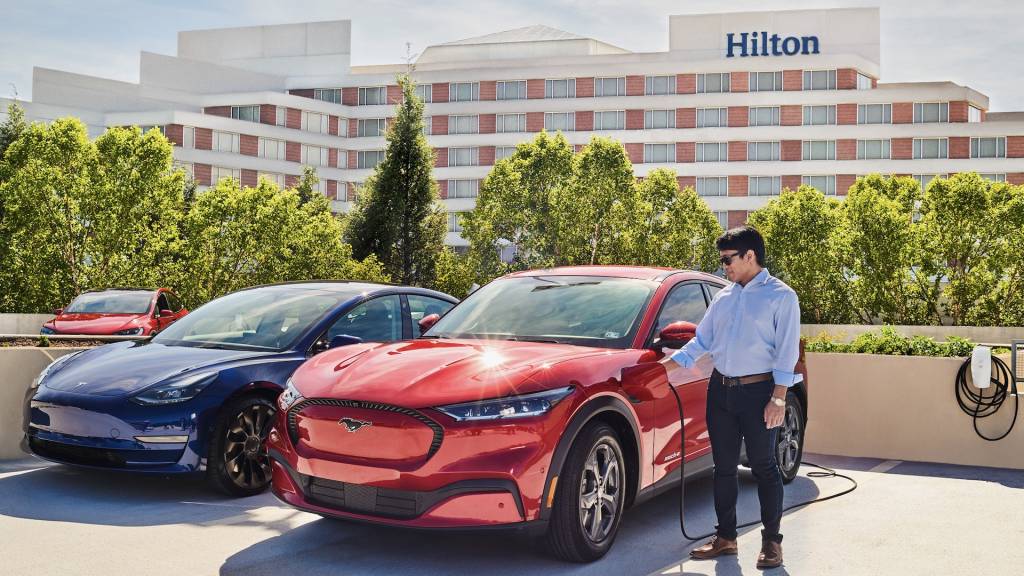 Hilton hotels add Tesla charging