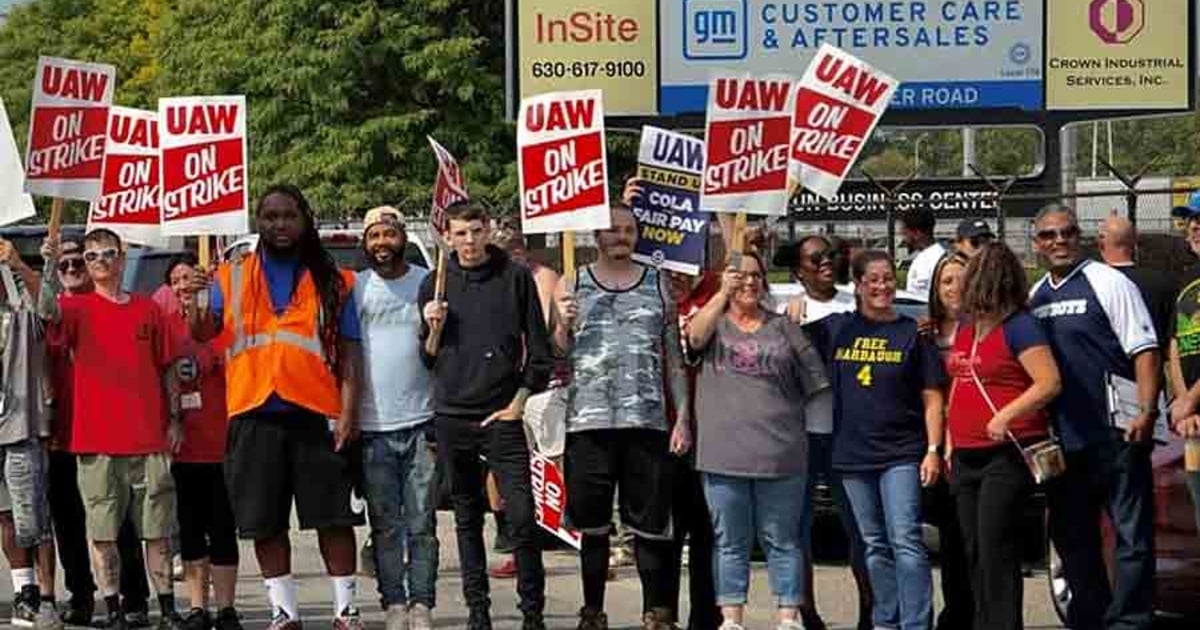 UAW strike cost the economy $1.6B in first week, expected to grow exponentially