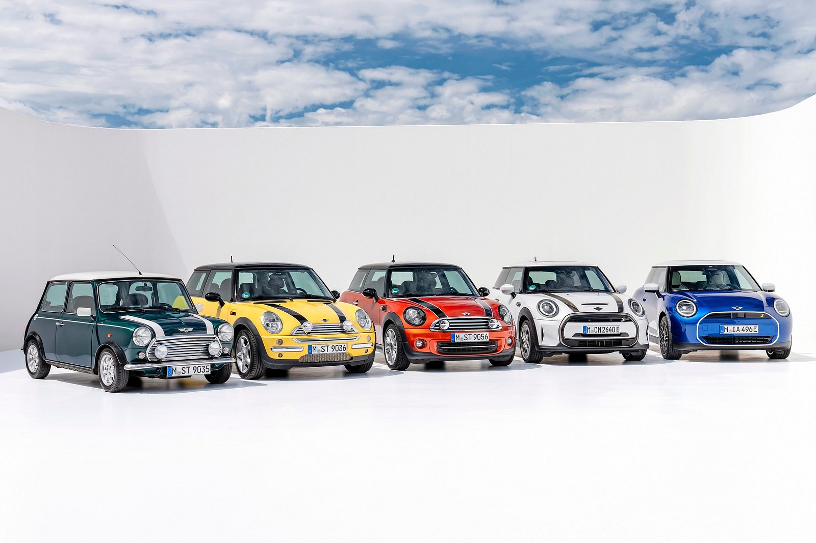 Ranking Every Generation Of Mini Cooper Hardtop From Worst To Best