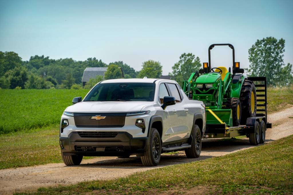 2024 Chevrolet Silverado EV WT