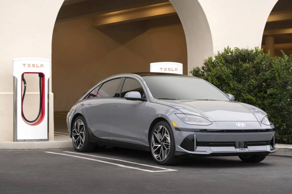 Hyundai at Tesla Supercharger