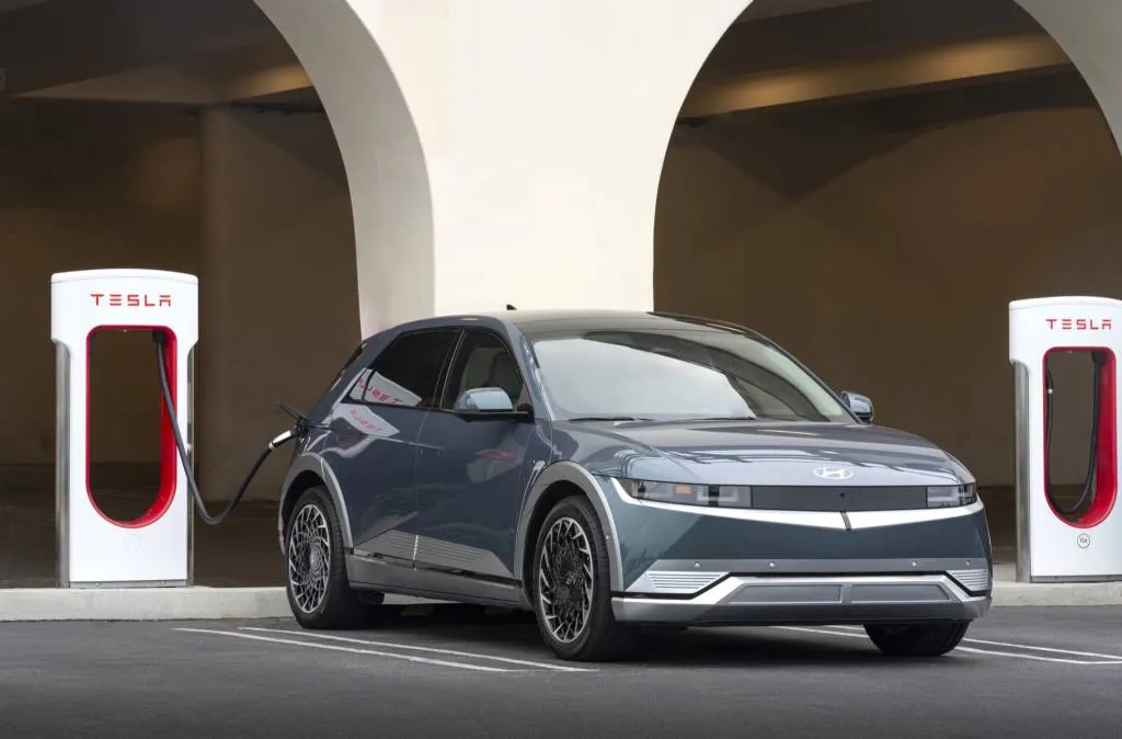 Hyundai at Tesla Supercharger