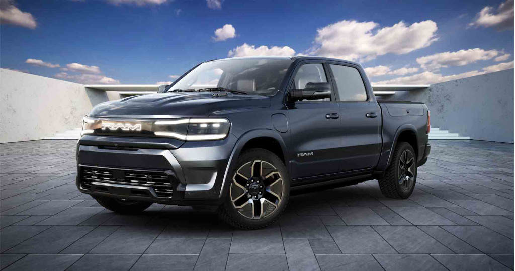 2025 Ram 1500 REV