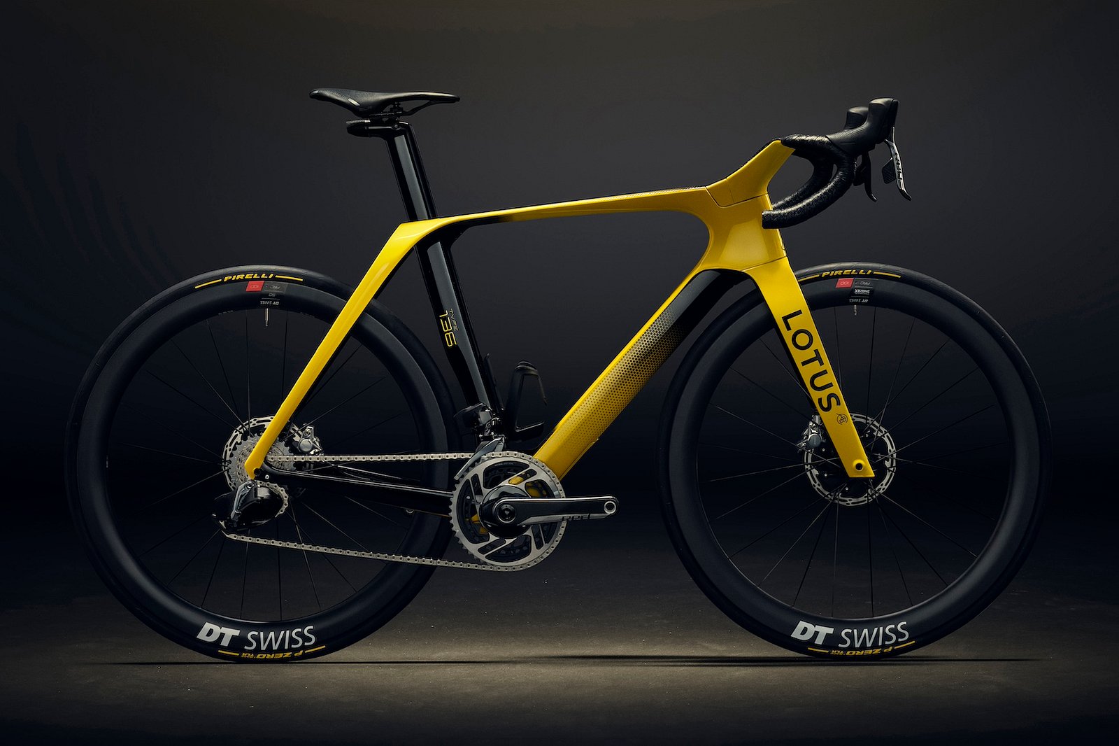 New $25,000 Lotus Road Bike Weighs Just 22 Pounds