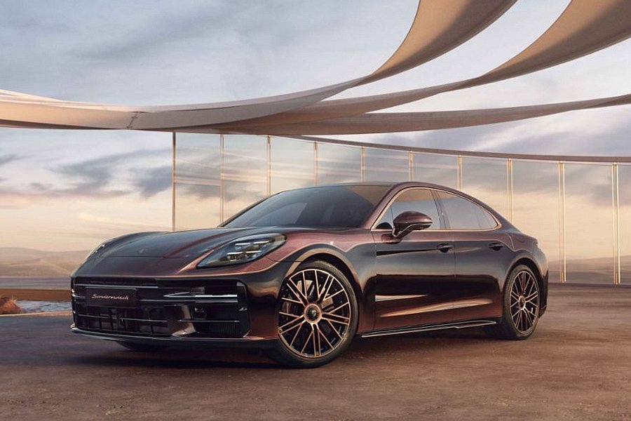 Porsche's Panamera Turbo Sonderwunsch Shines In Shanghai