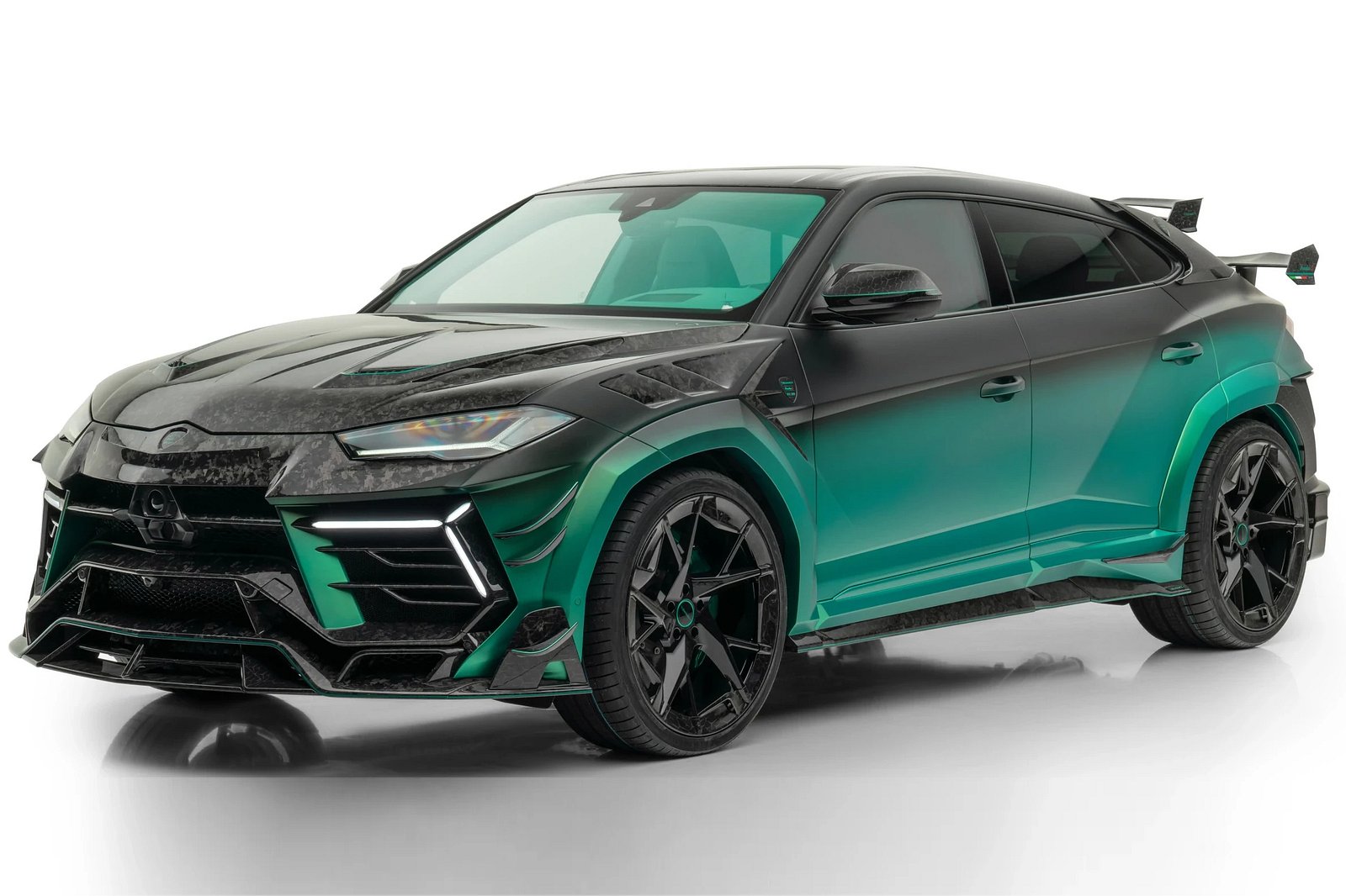 Car Mod Atrocities: Lamborghini Urus Becomes 900-HP Limited-Edition Mansory Venatus S