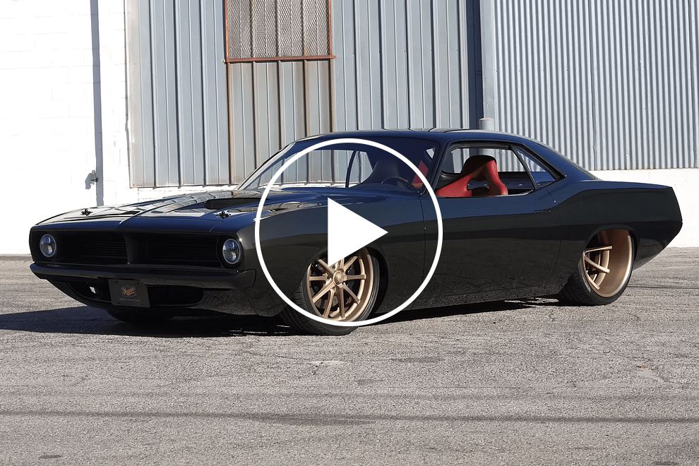 1970 Plymouth Barracuda "Notorious" Packs A 900-HP NASCAR Engine