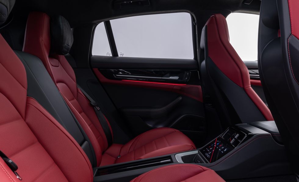 2024 porsche panamera interior