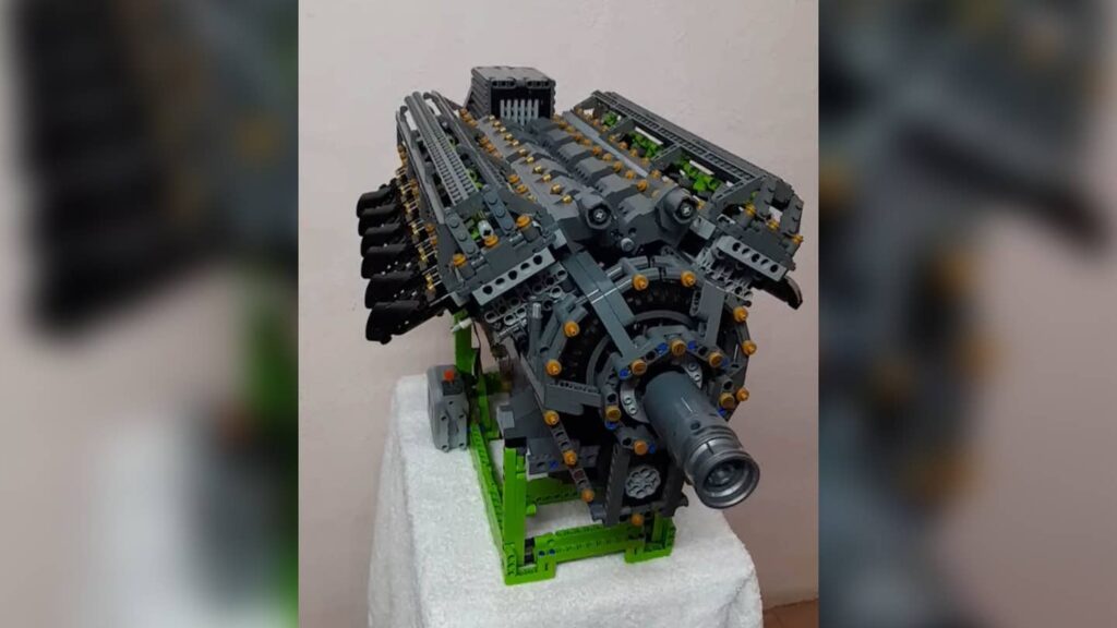 This Working Lego Rolls-Royce Merlin Engine Would Make the Allies Proud