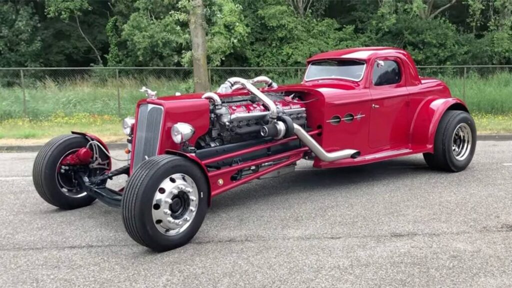 Fitting a Two-Stroke 18.6L Detroit Diesel V16 In a Hot Rod Isn’t Easy